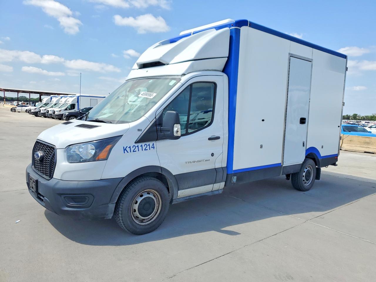 Salvage Ford Transit Image