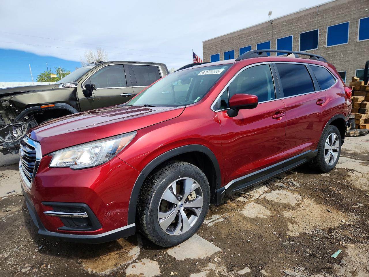 Salvage Subaru Ascent Image