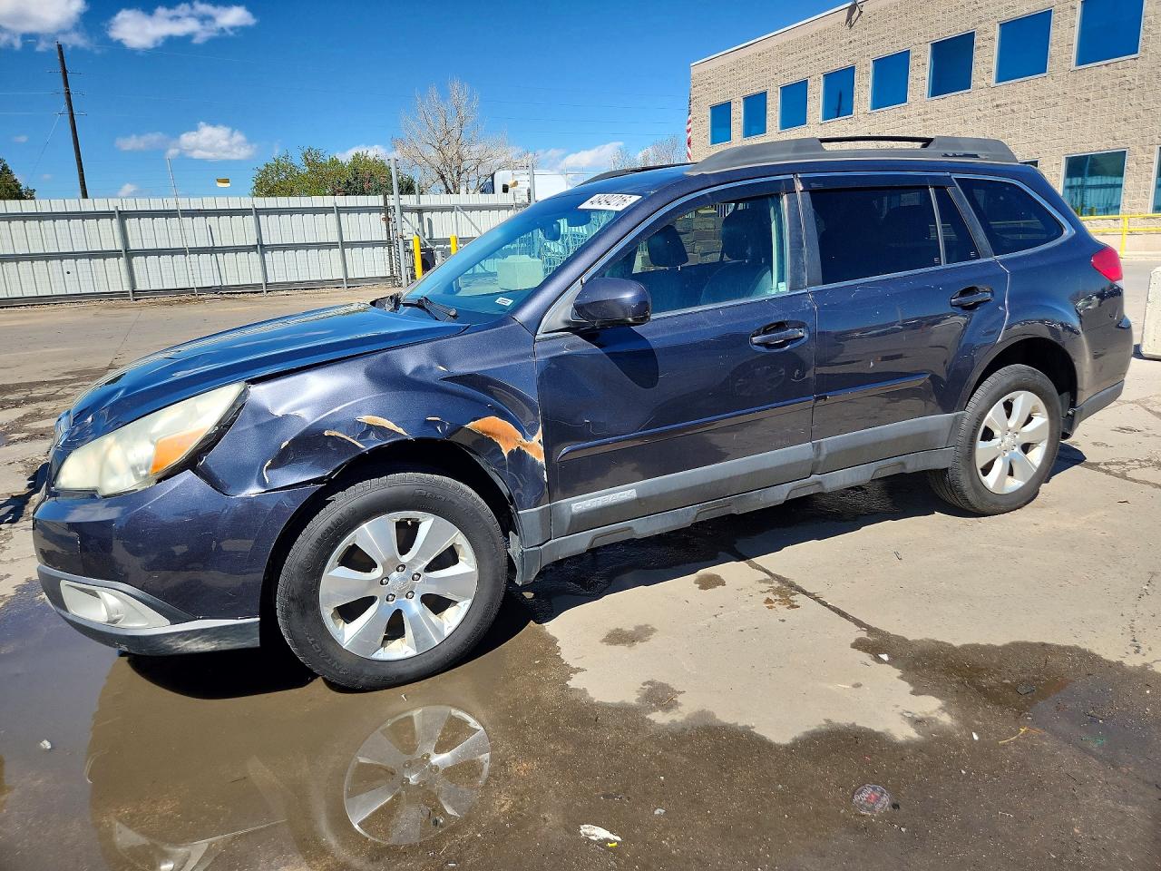 Salvage Subaru Outback Image