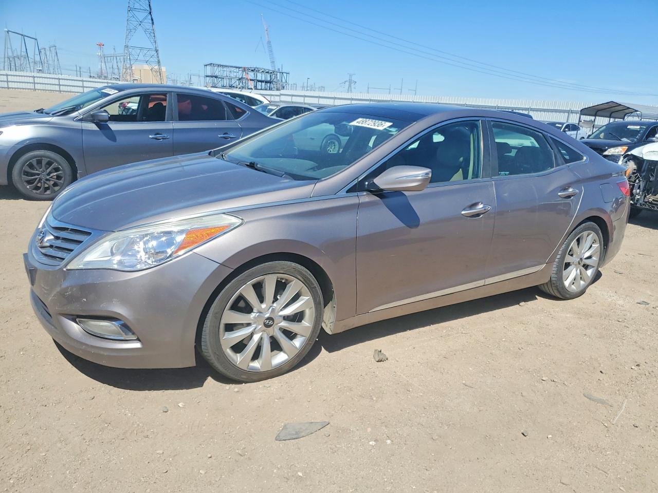 Salvage Hyundai Azera Base Image