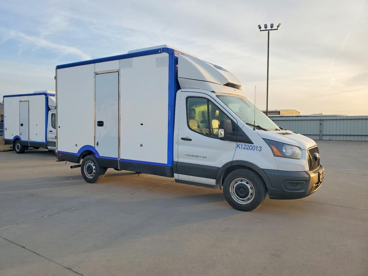 Salvage Ford Transit Image
