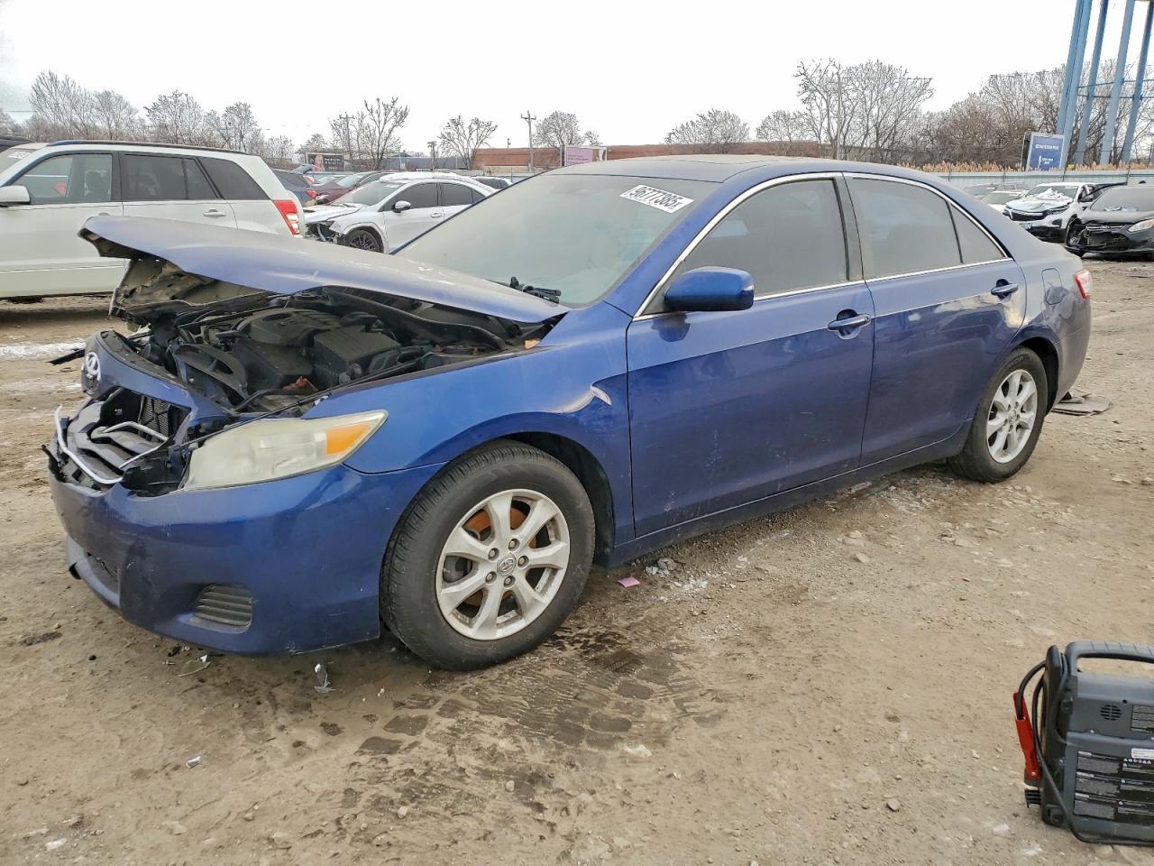 Salvage Toyota Camry Image