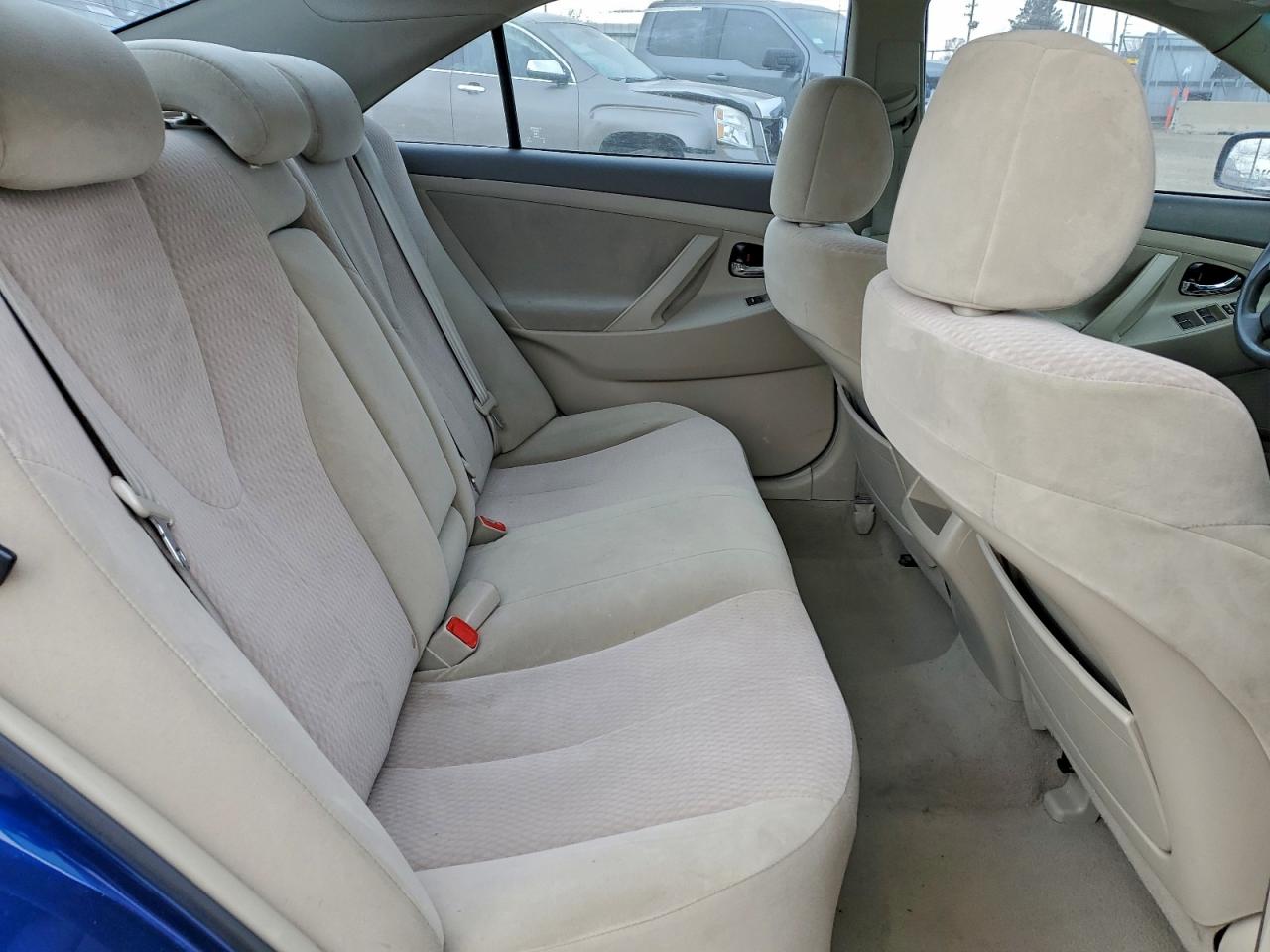 Toyota Camry Base