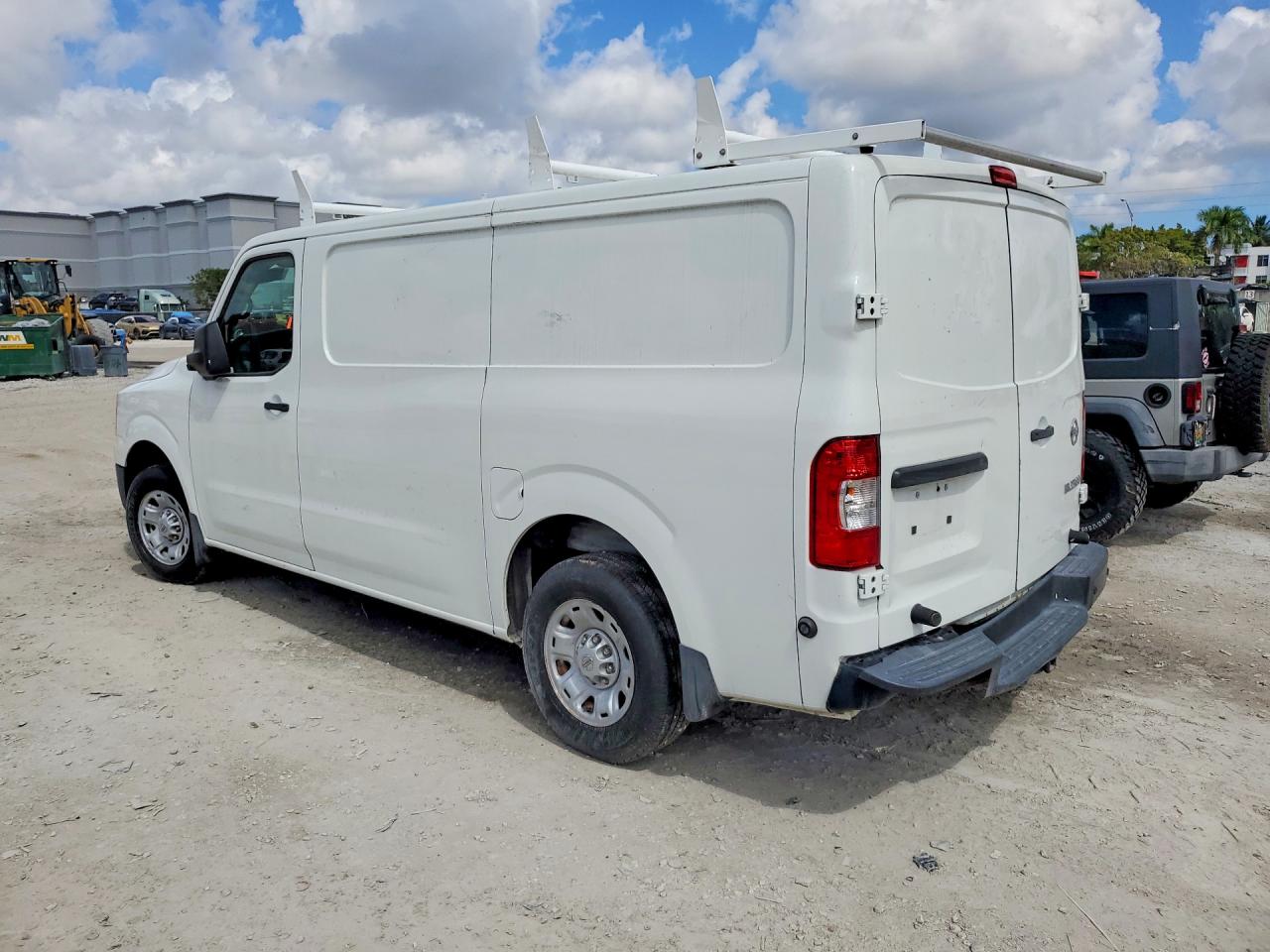 Nissan Nv 1500 S
