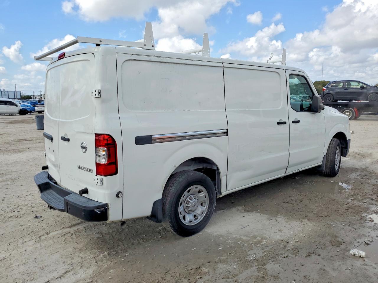 Nissan Nv 1500 S
