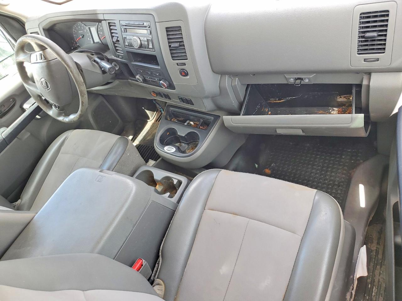 Nissan Nv 1500 S
