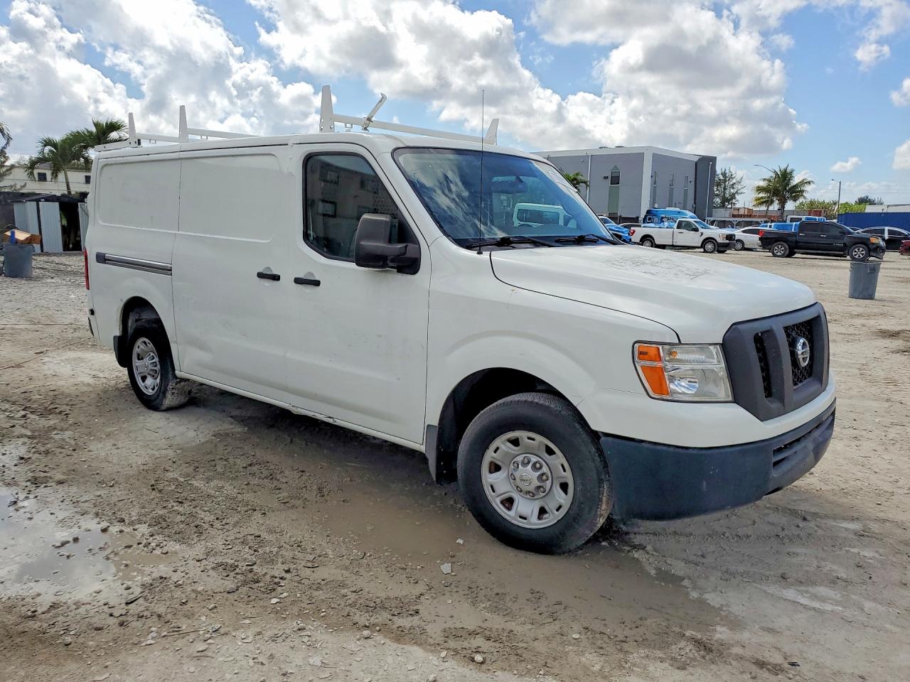 Nissan Nv 1500 S