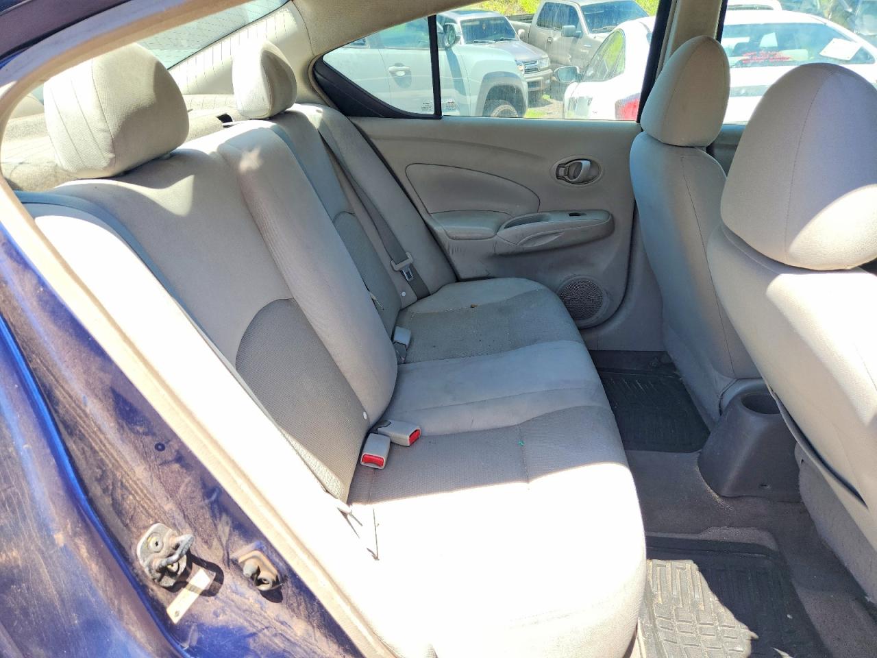 Nissan Versa 1.6 S