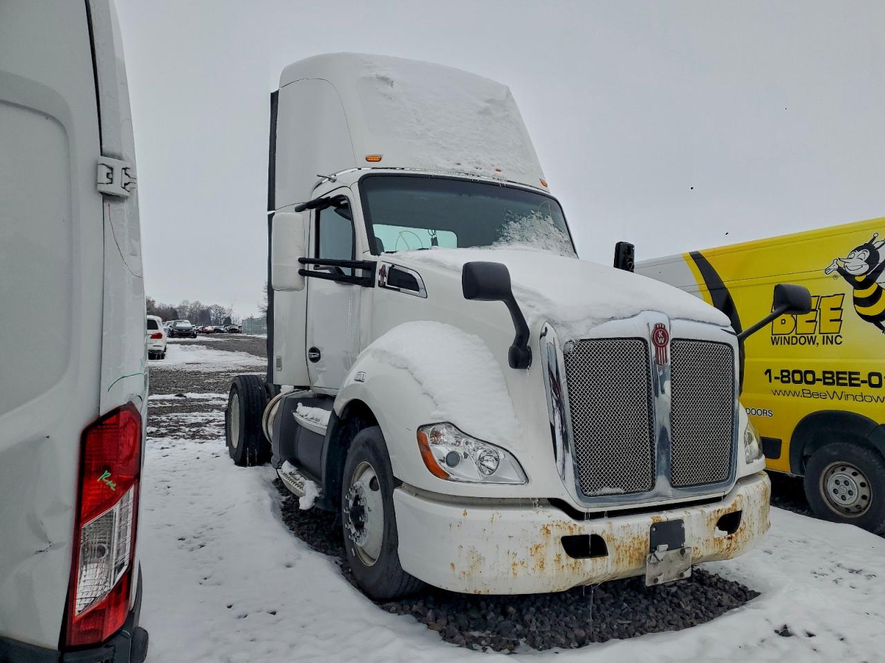 Salvage Kenworth Constructi Image