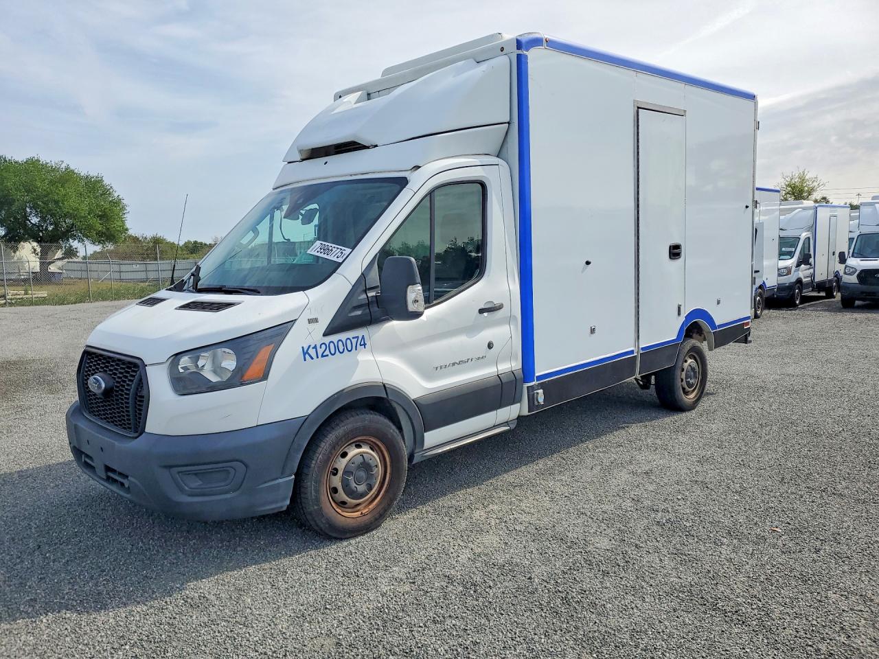 Salvage Ford Transit Image