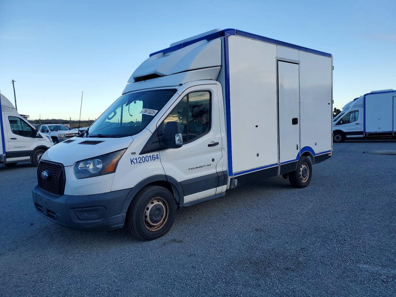 Salvage Ford Transit Image