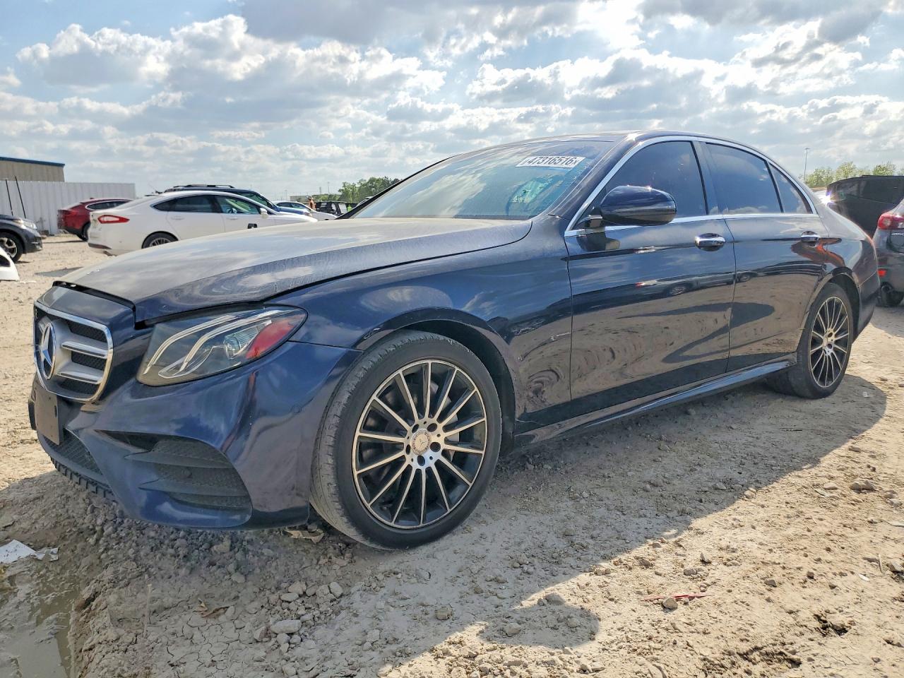 Salvage Mercedes-Benz E-Class Image