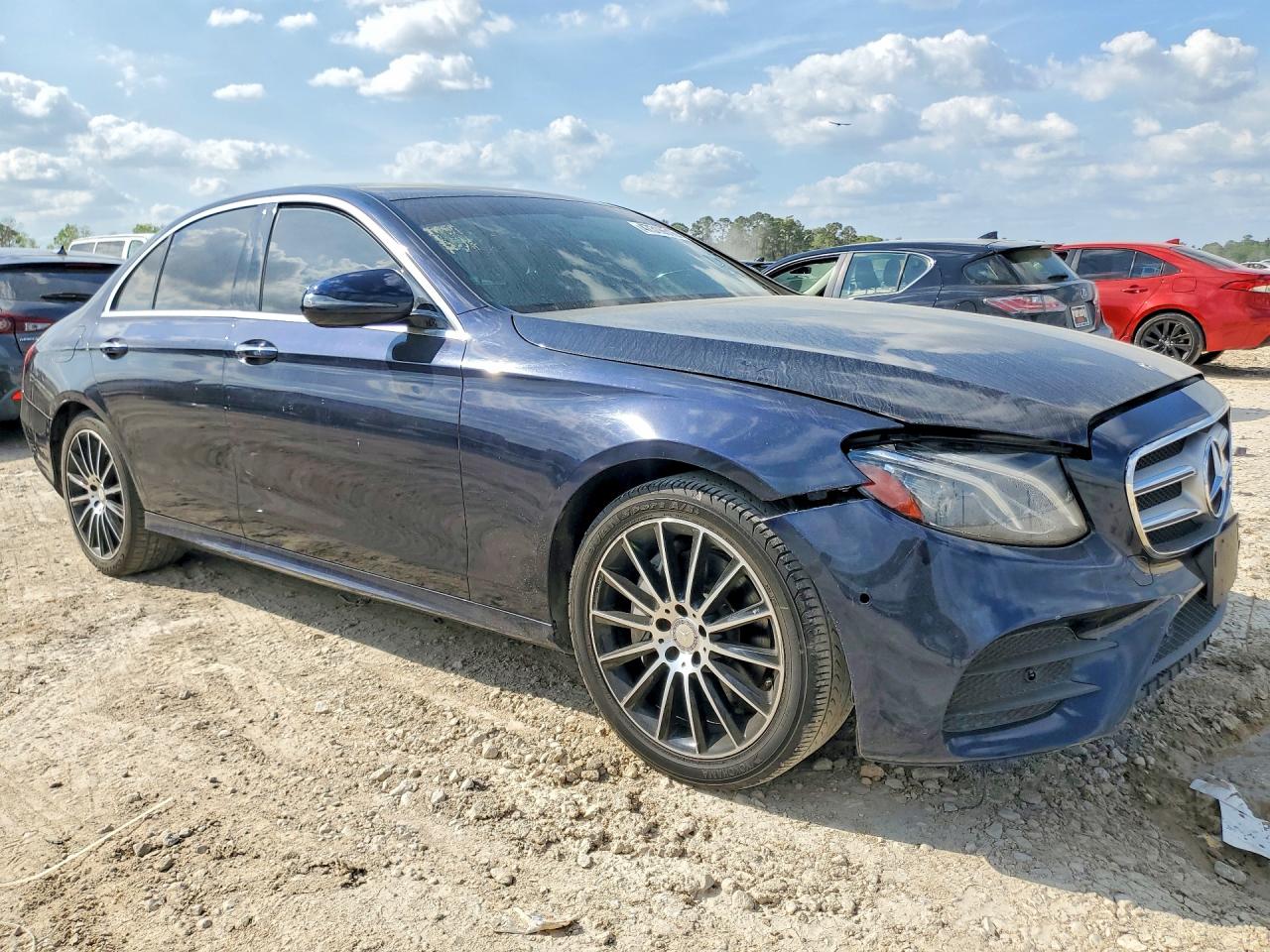 Mercedes-Benz E-Class 300 4matic