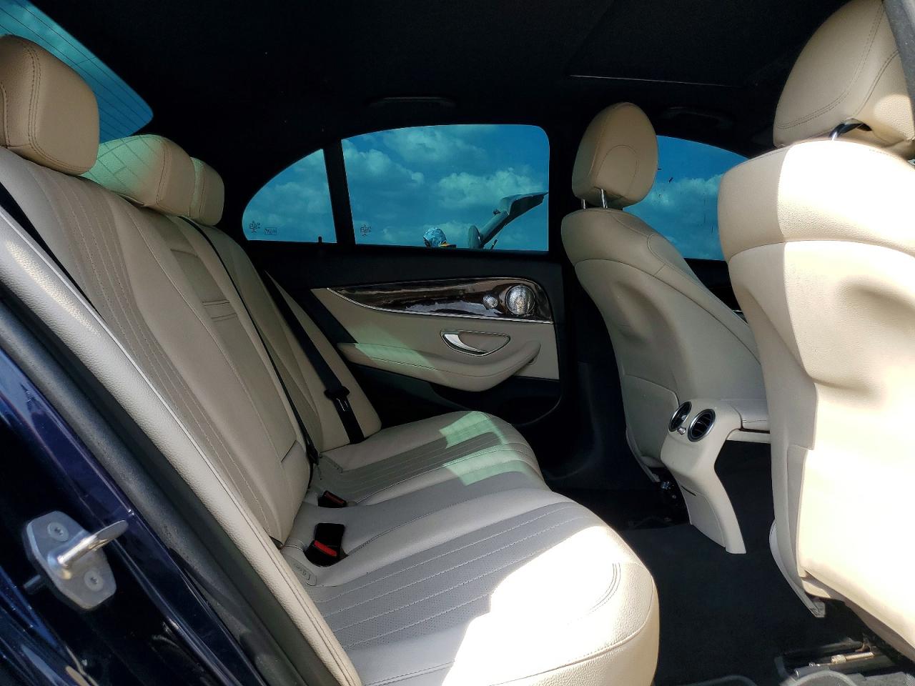 Mercedes-Benz E-Class 300 4matic