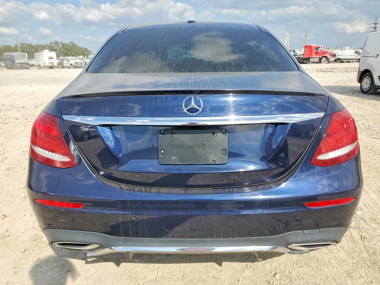Mercedes-Benz E-Class 300 4matic