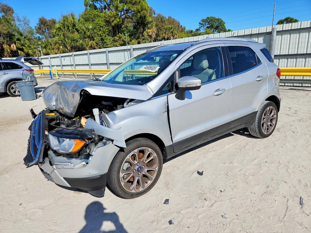 Salvage Ford EcoSport Image