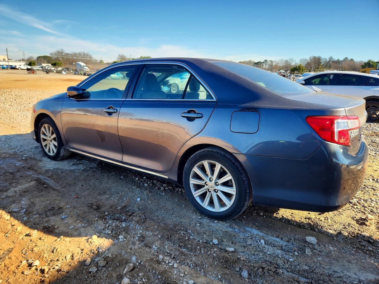 Salvage Toyota Camry Image