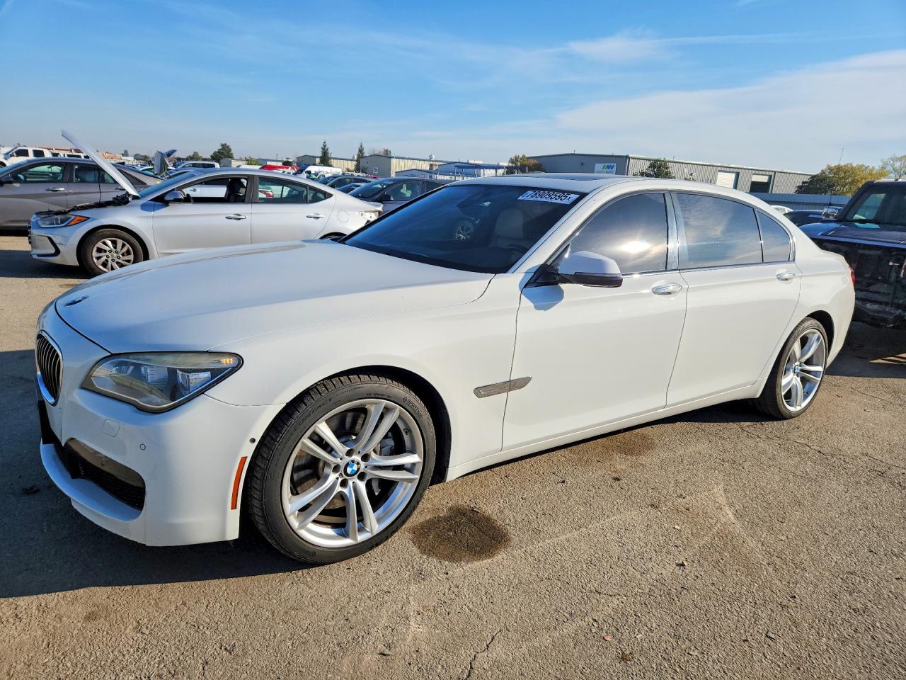 Salvage BMW 7 Series Image