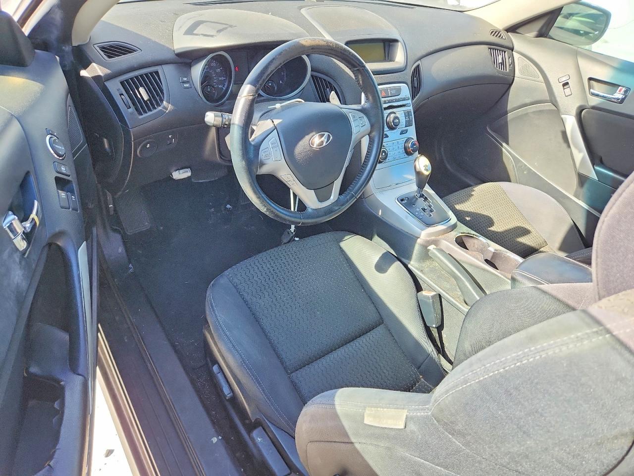 Hyundai Genesis 2.0t