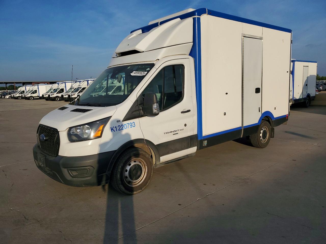 Salvage Ford Transit Image