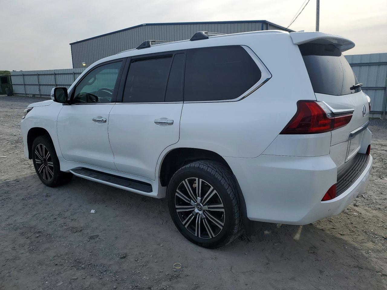 Lexus Lx 570 Thr Three-row