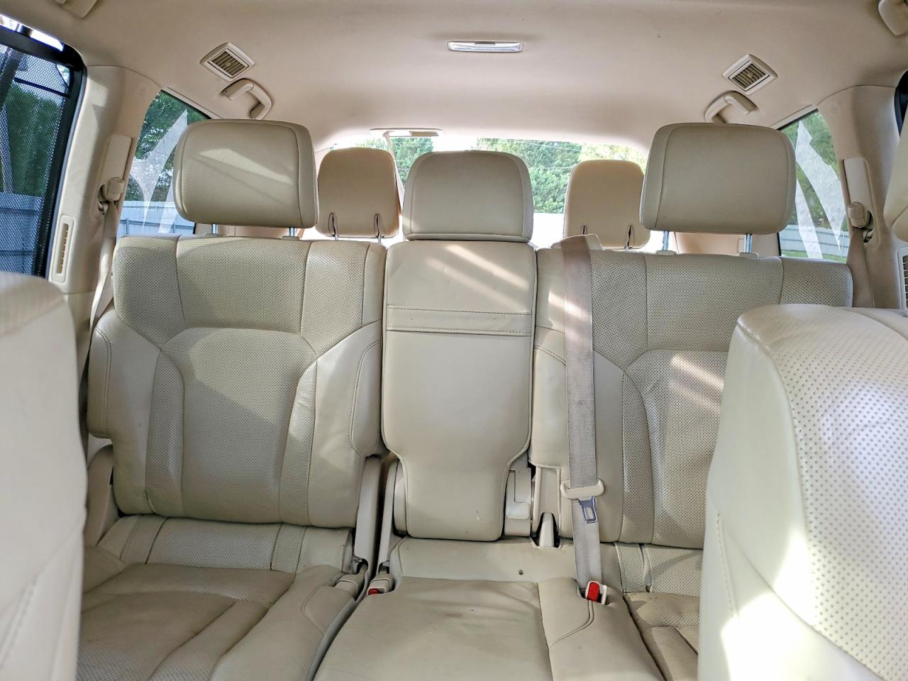 Lexus Lx 570 Thr Three-row