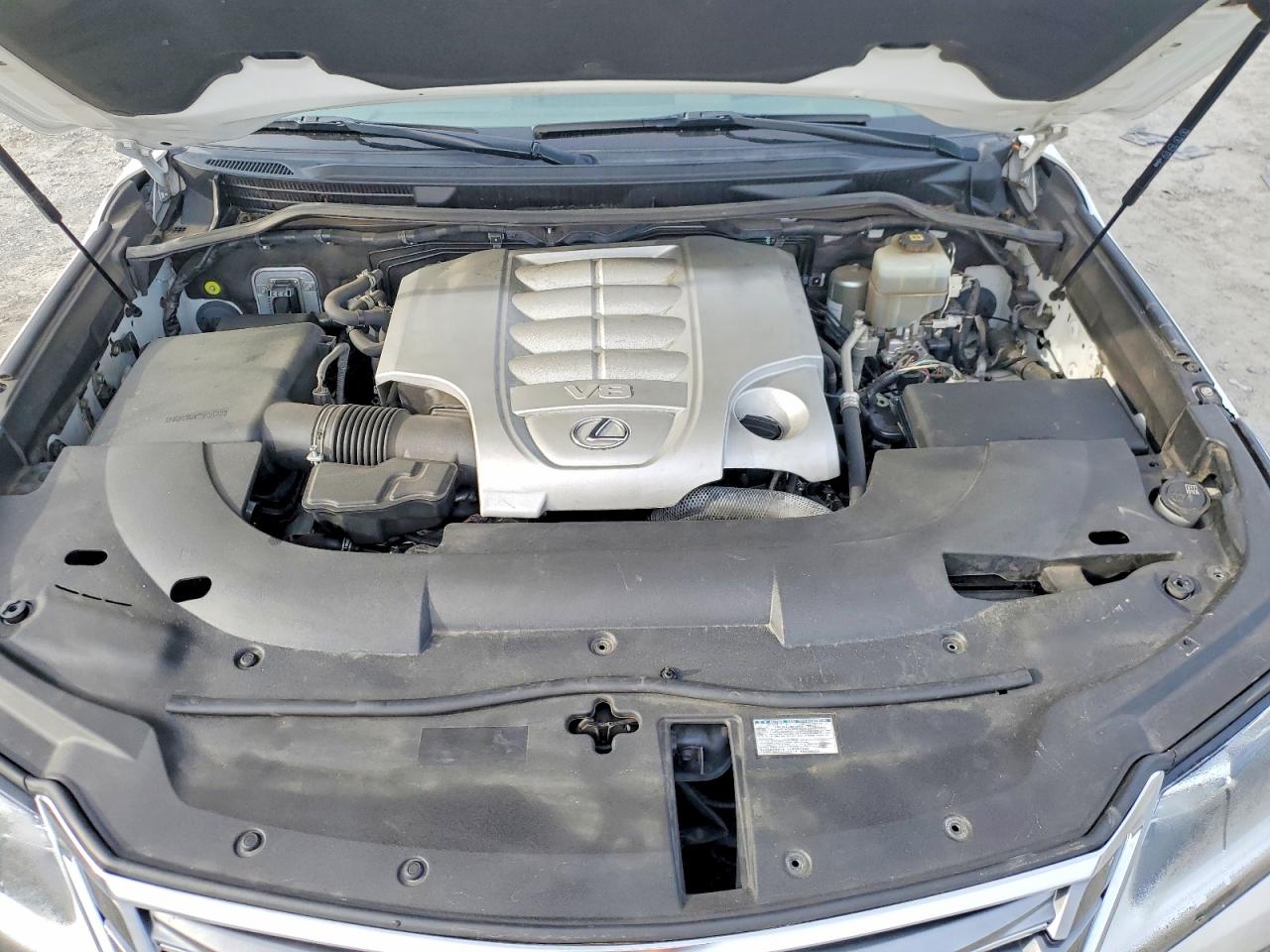 Lexus Lx 570 Thr Three-row