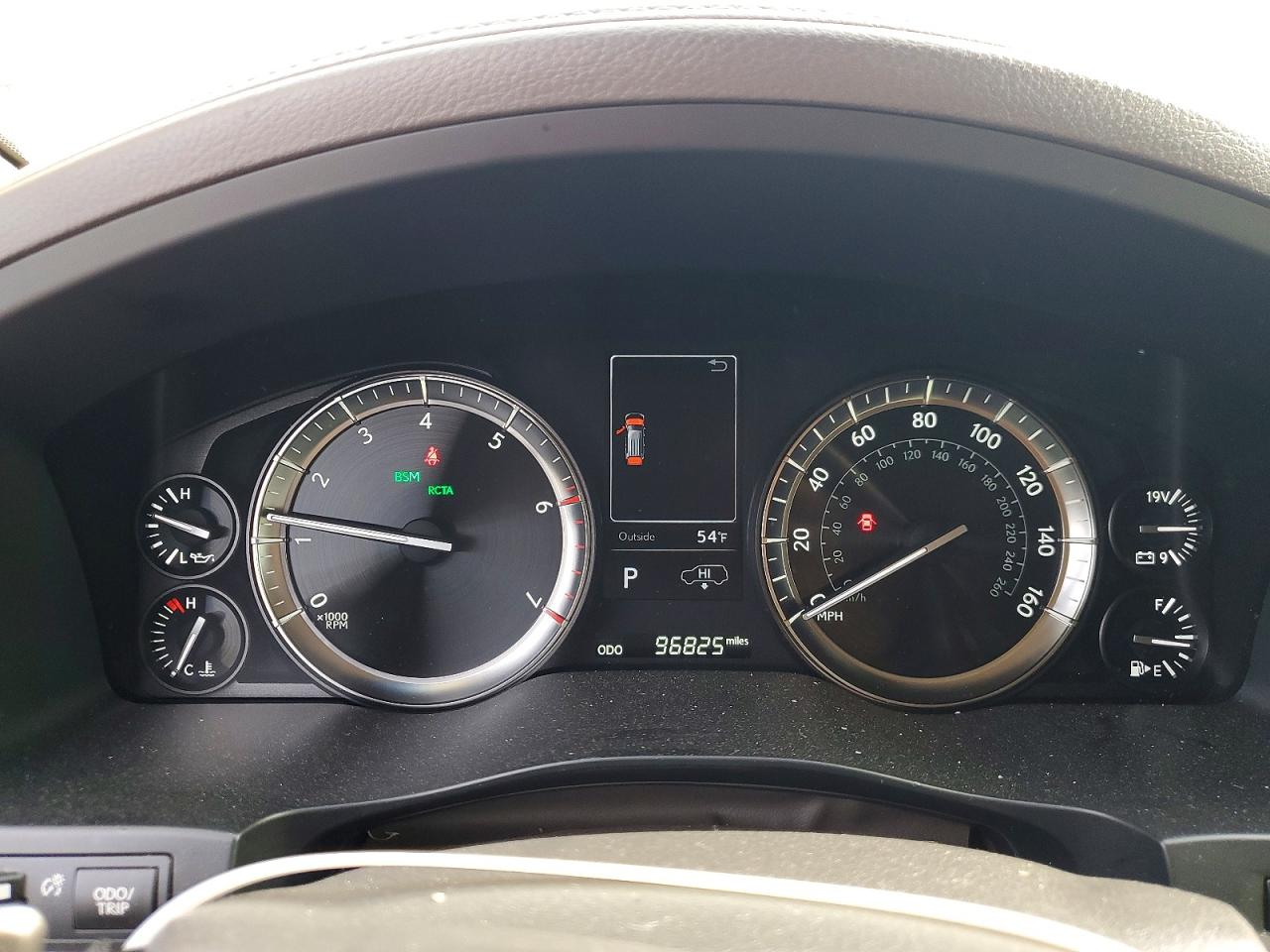Lexus Lx 570 Thr Three-row