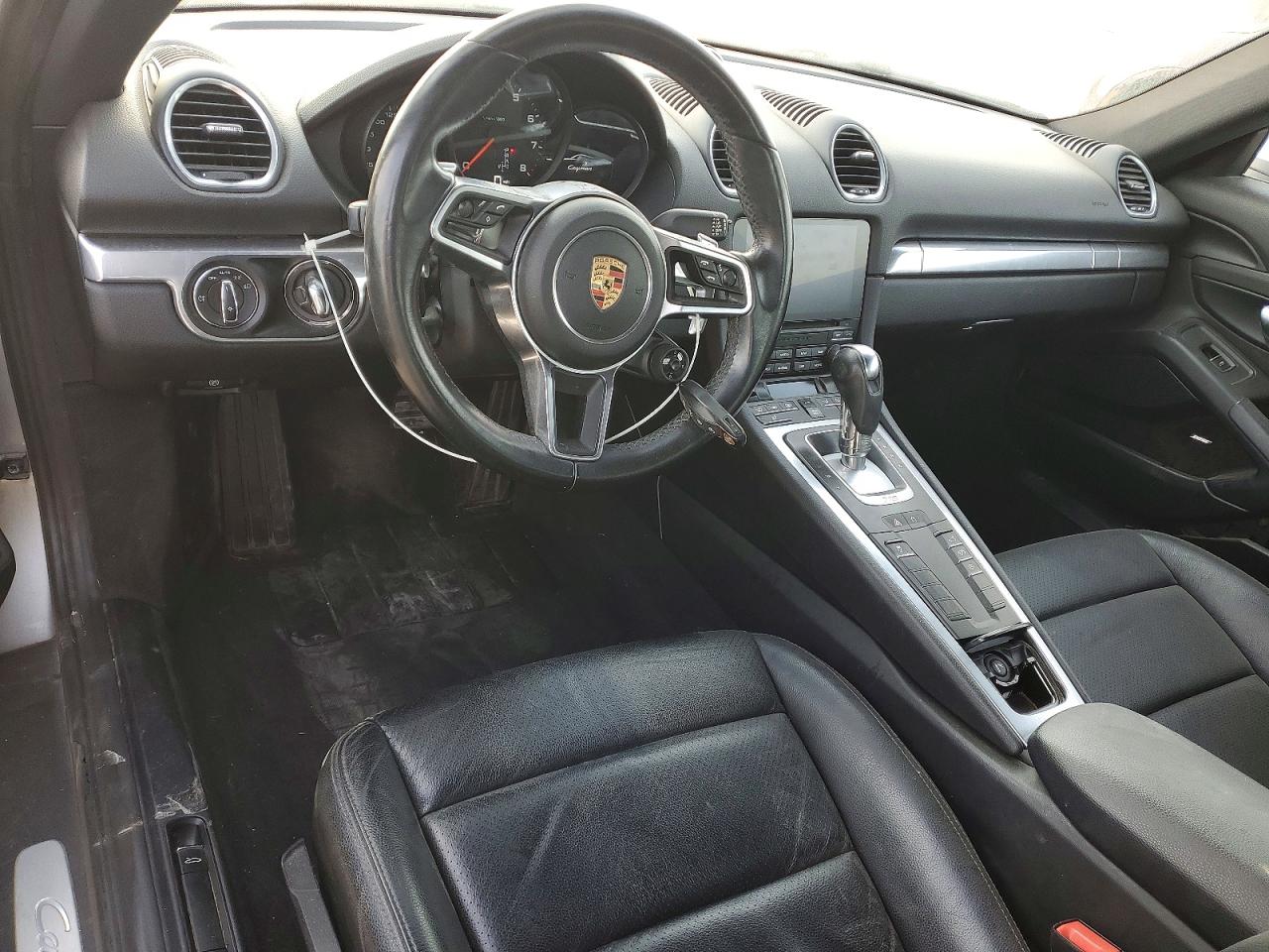 Porsche Cayman Base