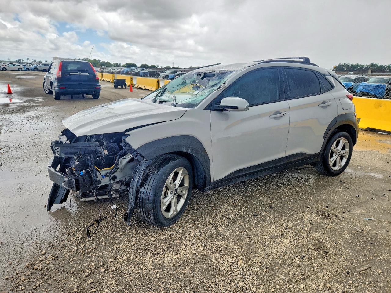Salvage Hyundai KONA Image
