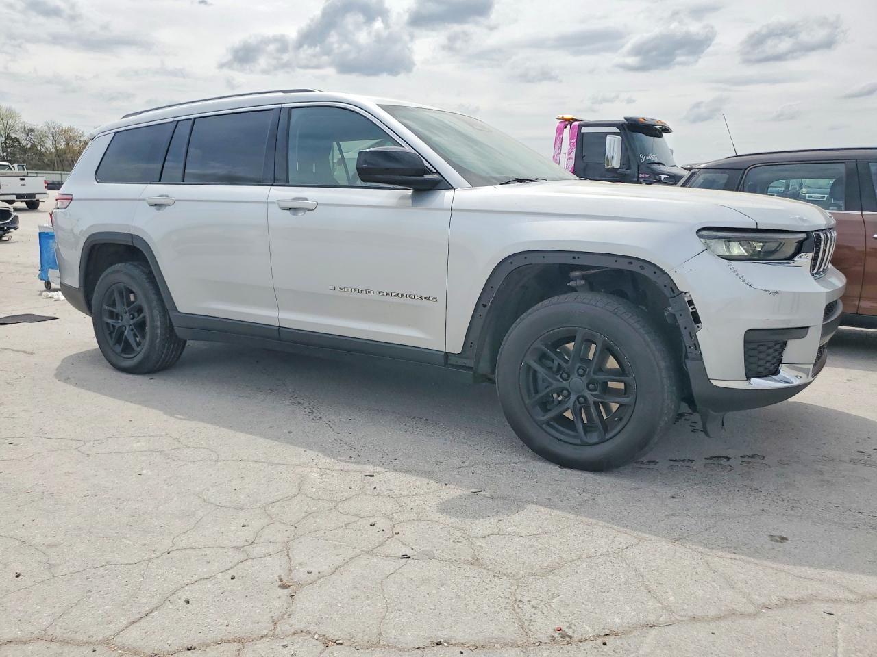 Jeep Cherokee L Laredo