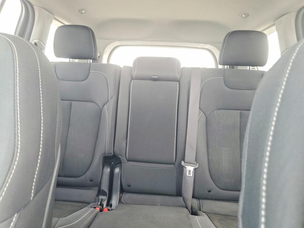 Jeep Cherokee L Laredo