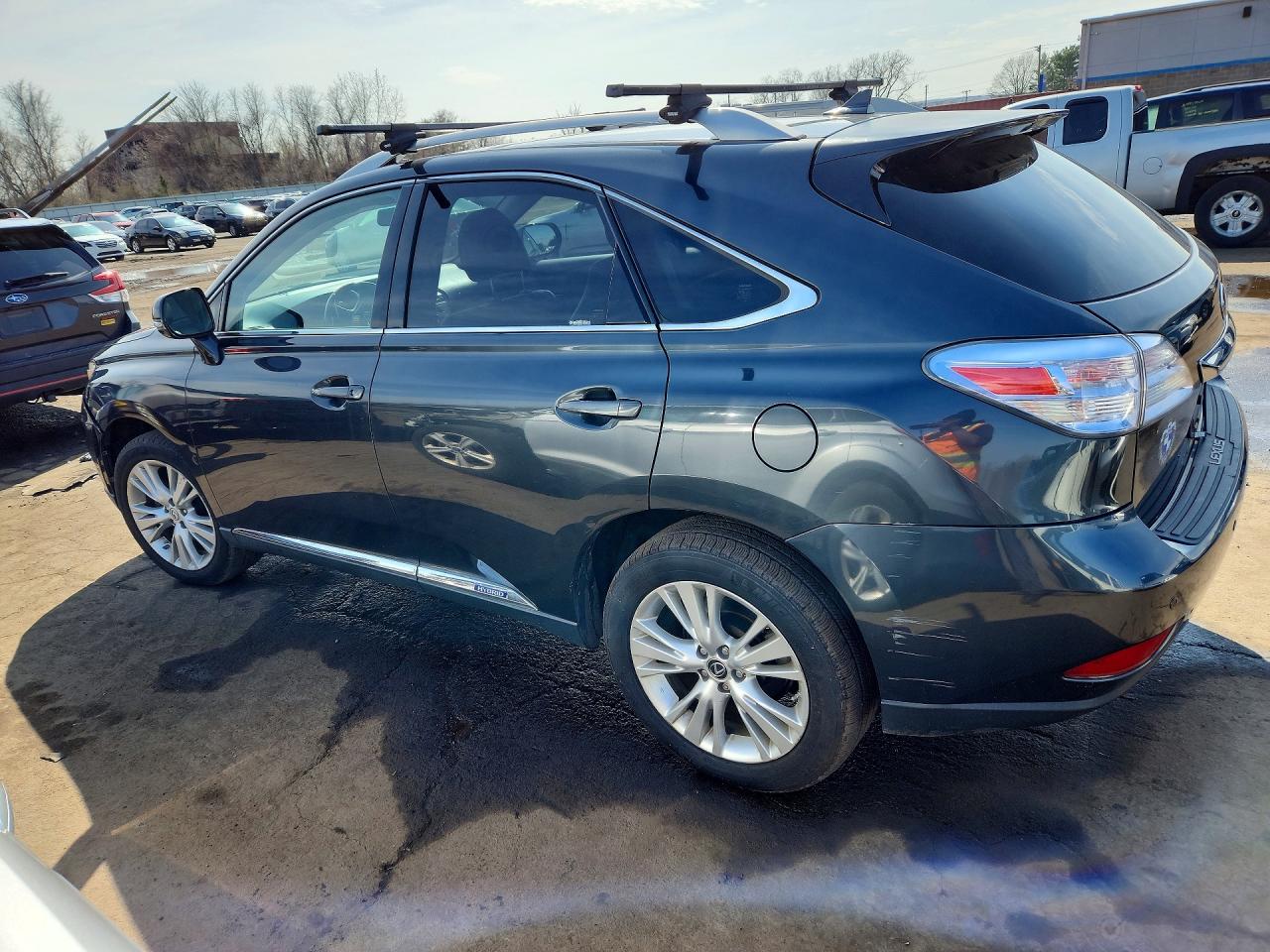 Lexus RX Base
