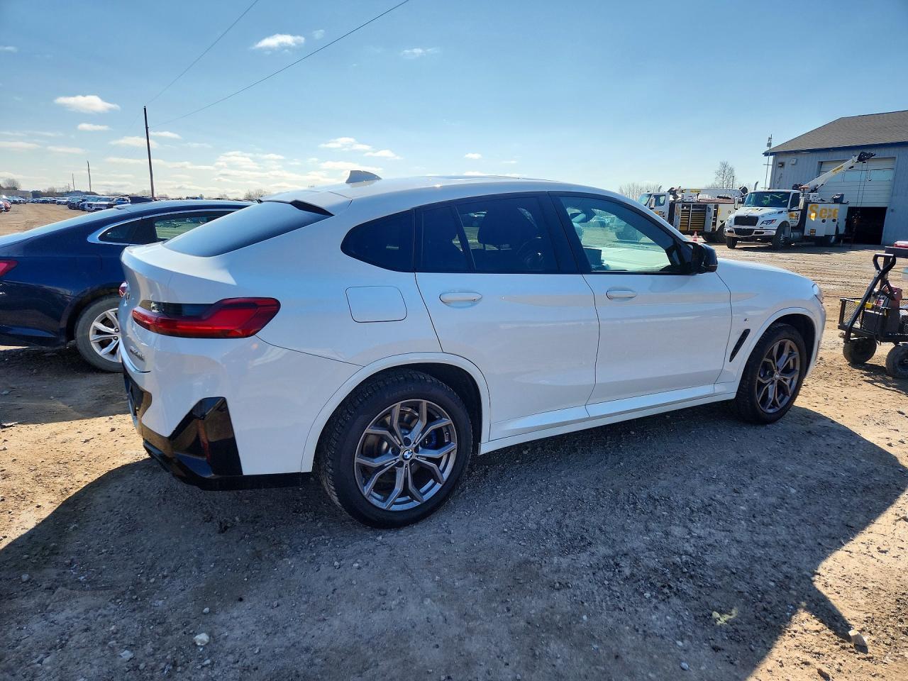 BMW X Series M40i