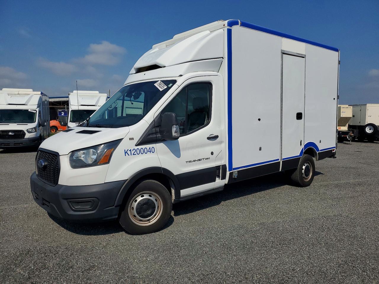 Salvage Ford Transit Image