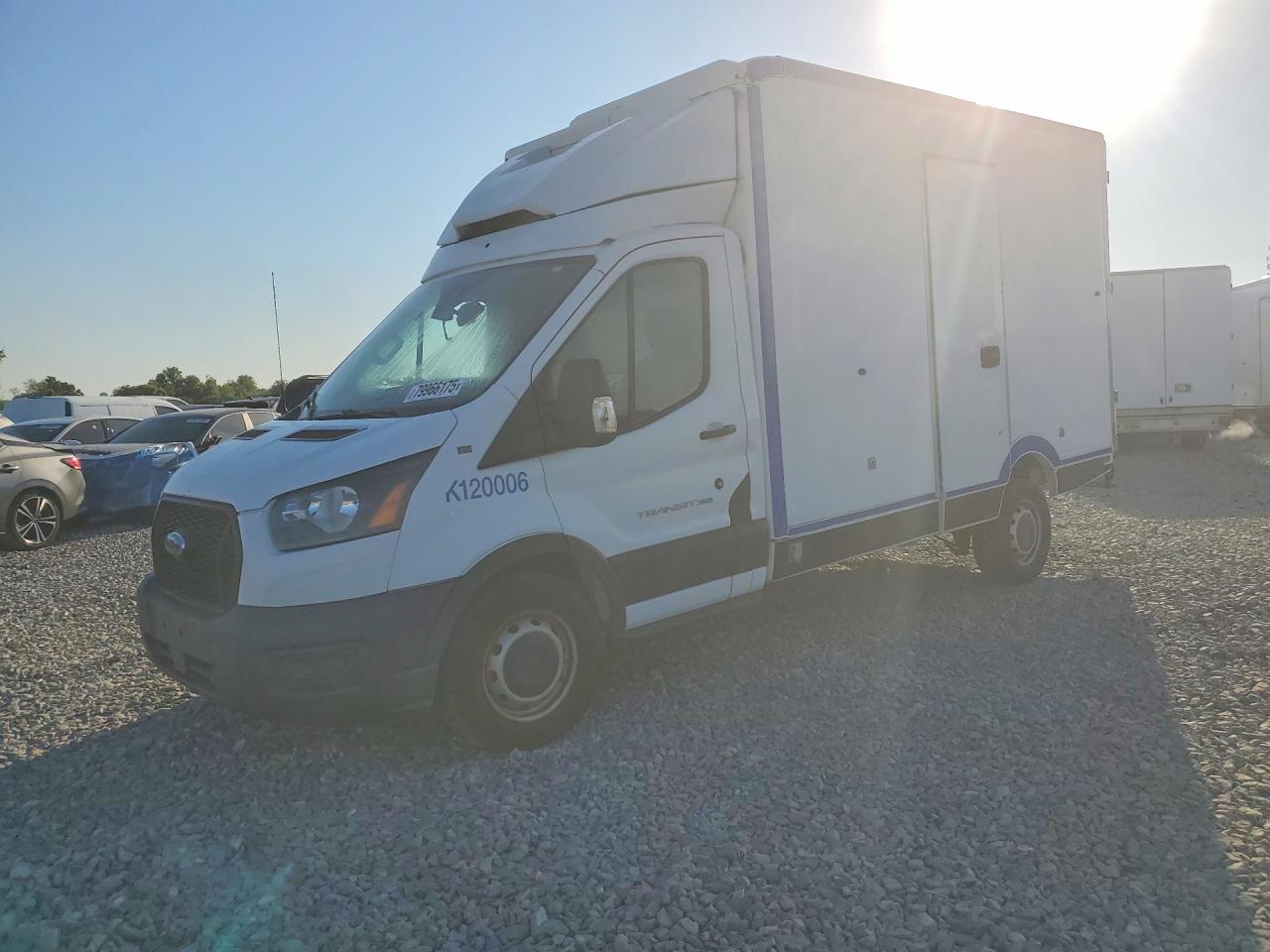 Salvage Ford Transit Image