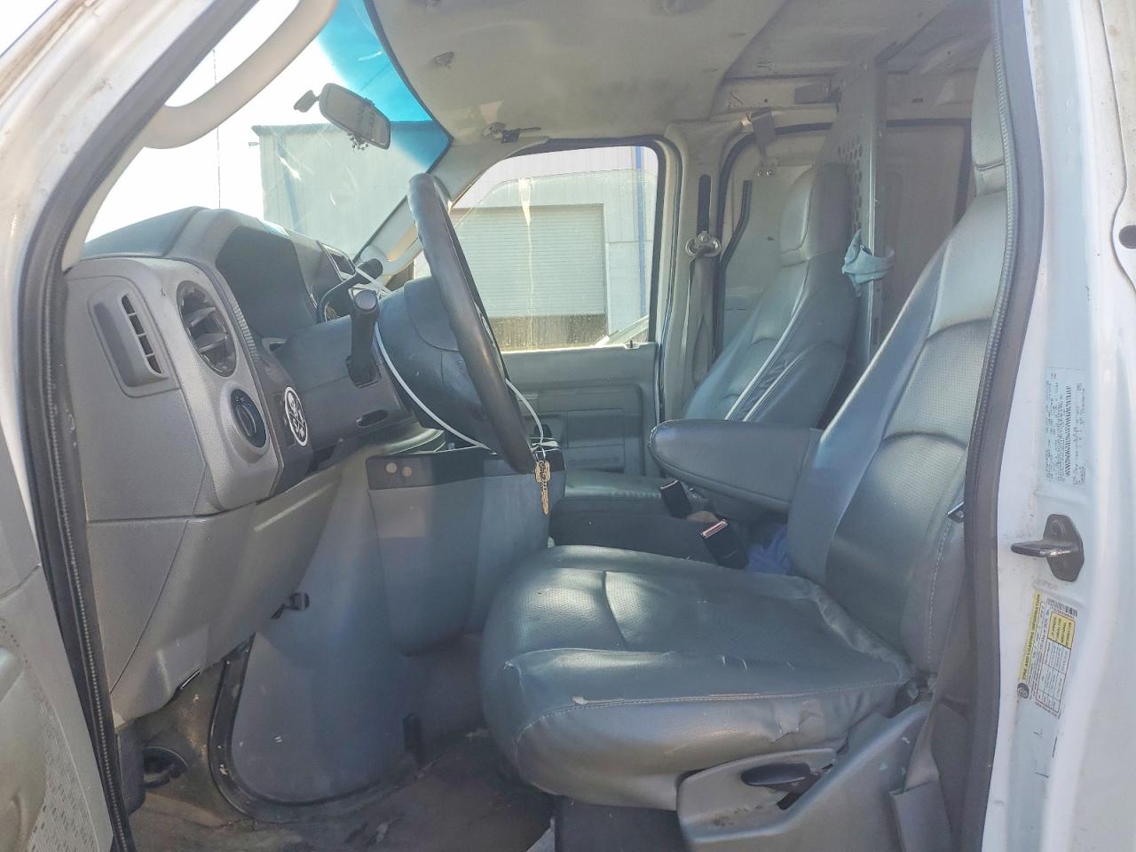 Ford E-250