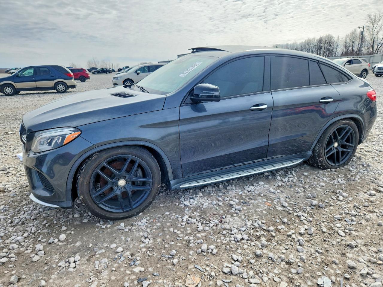 Salvage Mercedes-Benz GLE Image