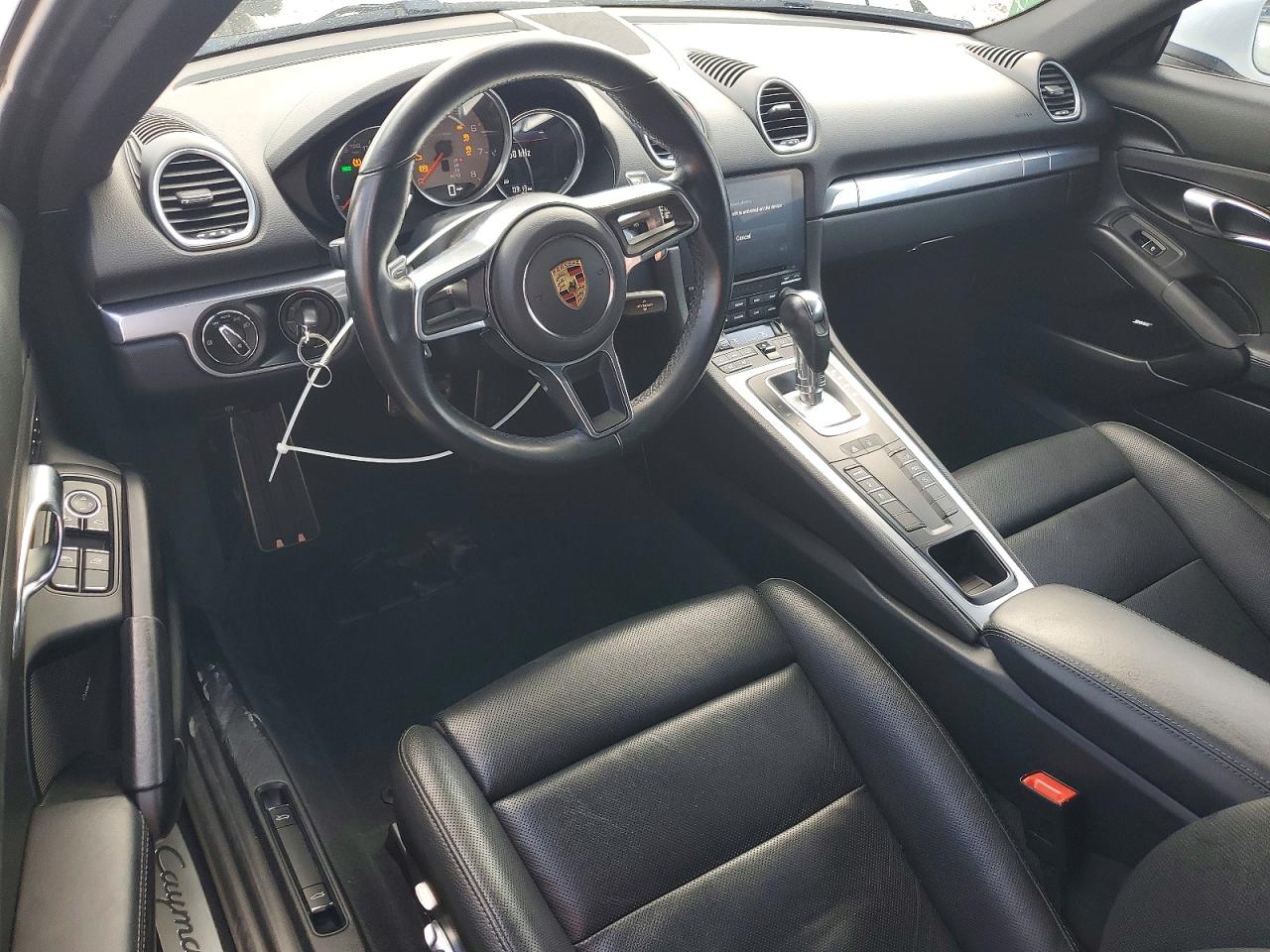 Porsche Cayman S