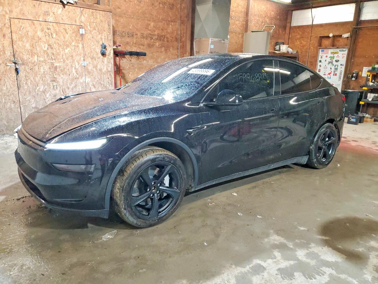 Salvage Tesla Model Y Image