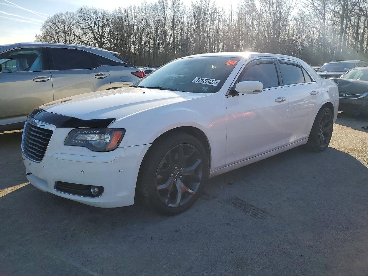 Salvage Chrysler 300 Image