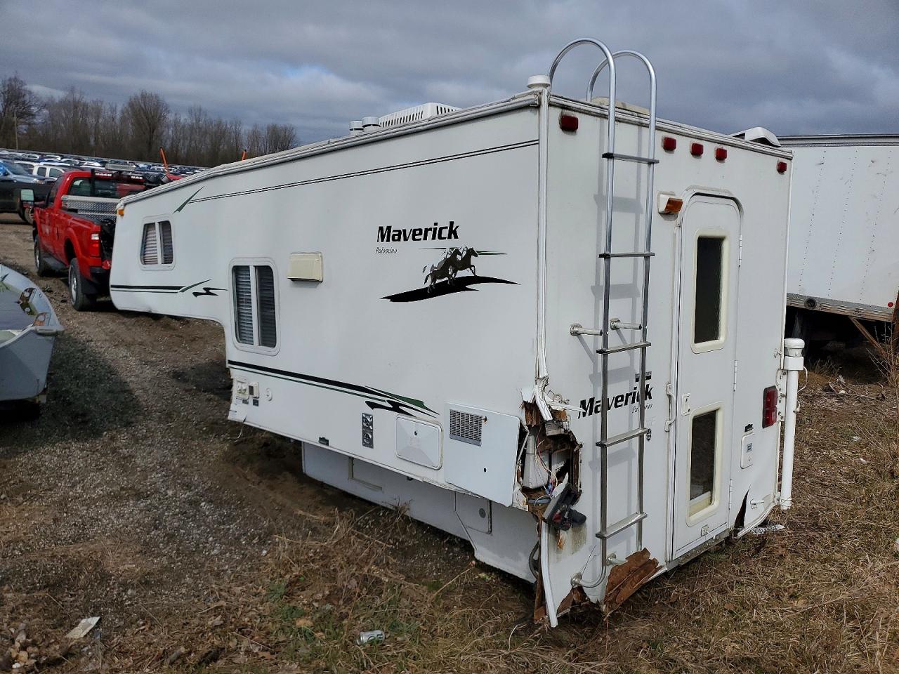 Palomino Truckcamp