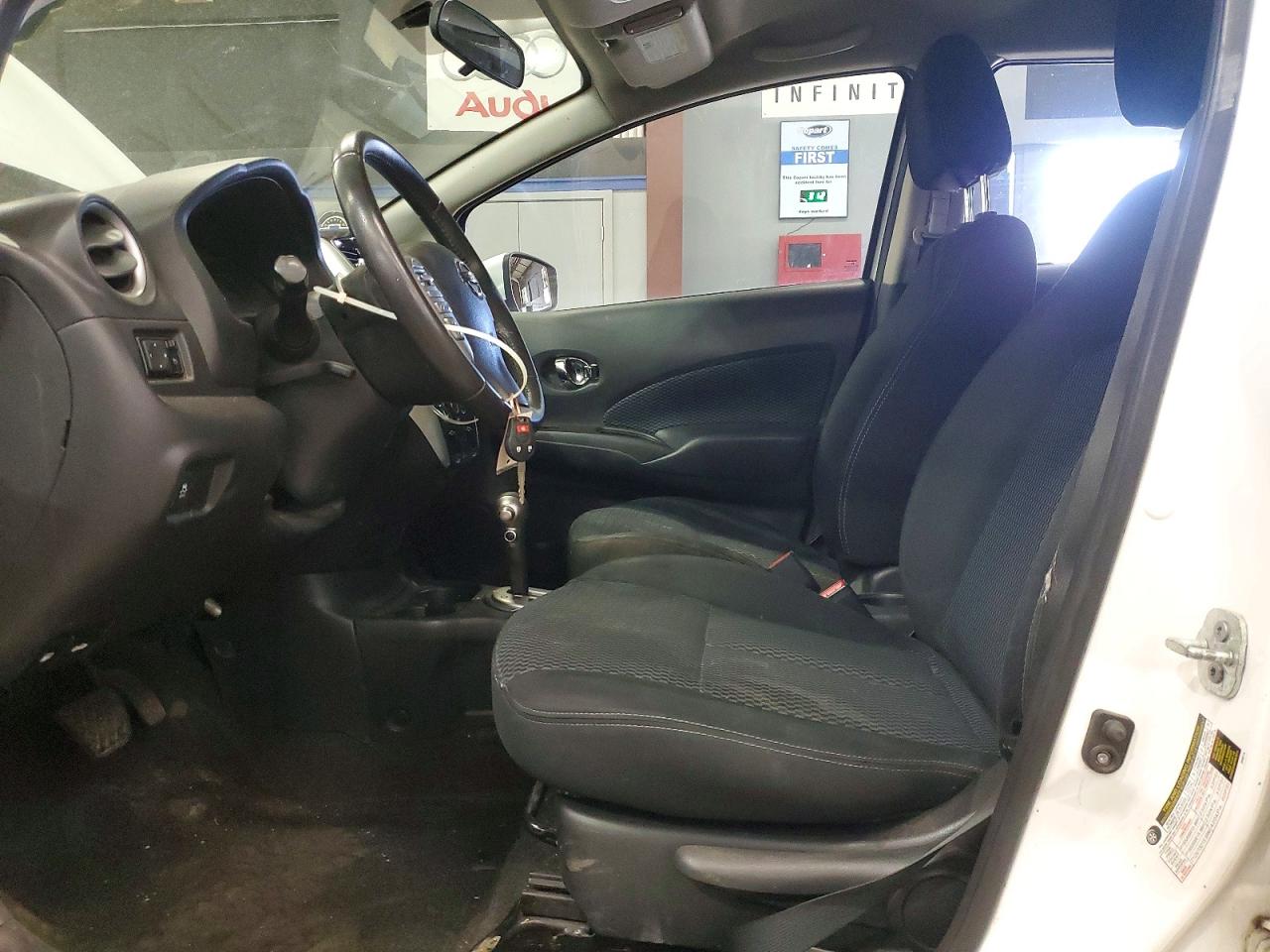 Nissan Versa Sv