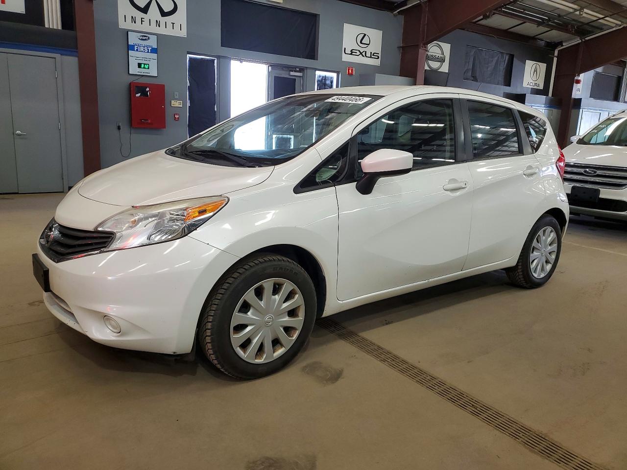 Salvage Nissan Versa Image