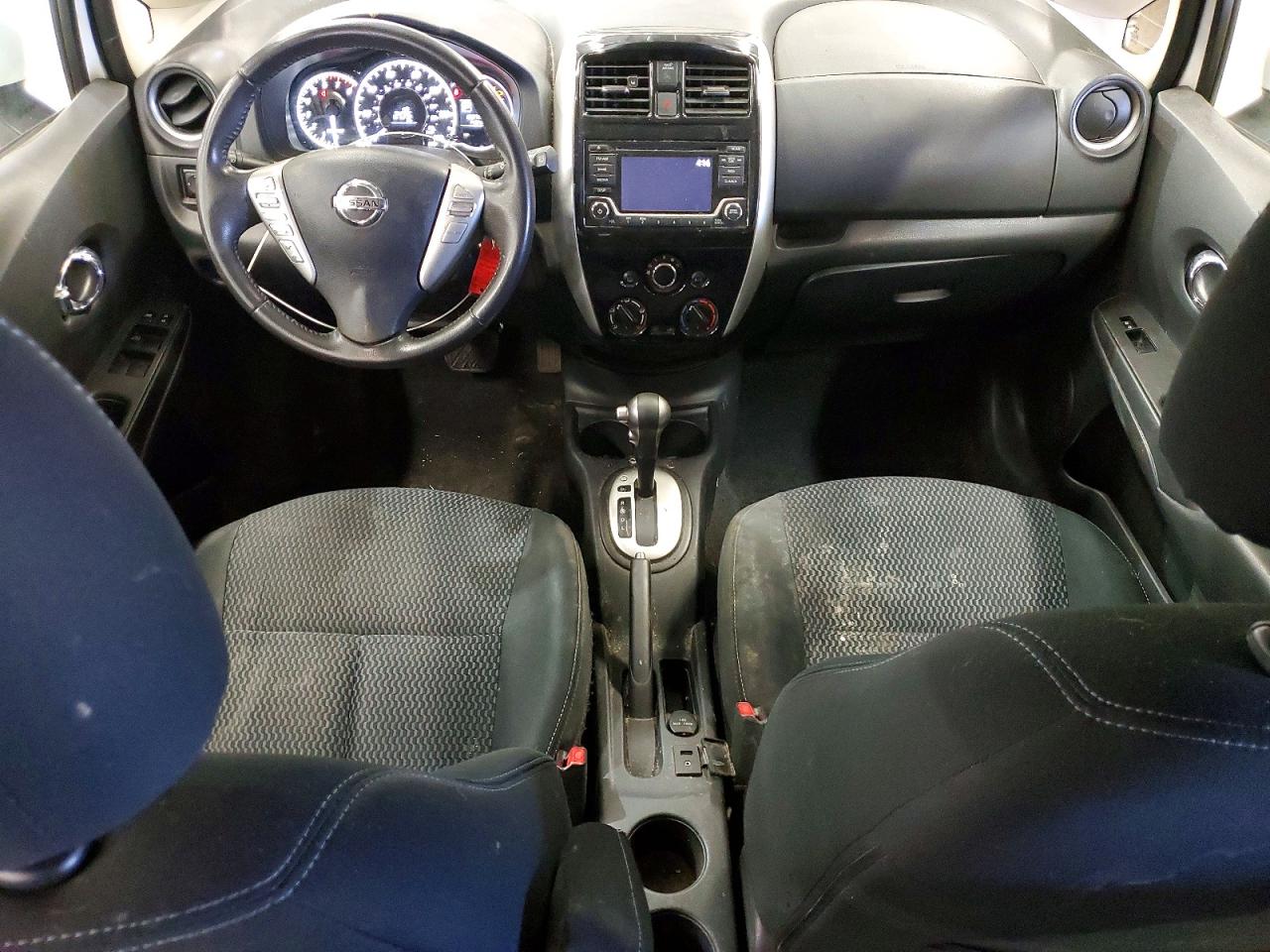 Nissan Versa Sv