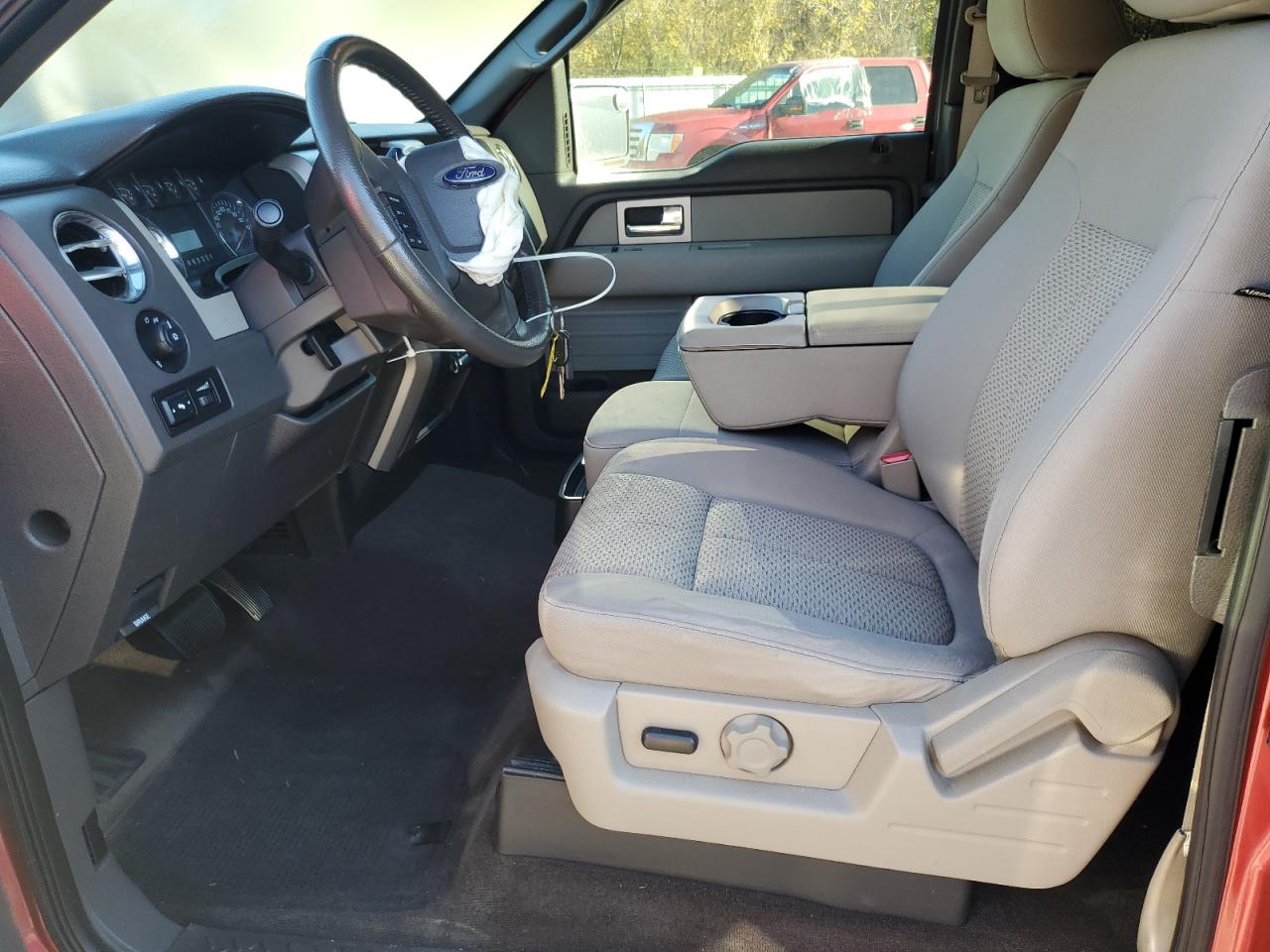 Ford F-150 Super Cab