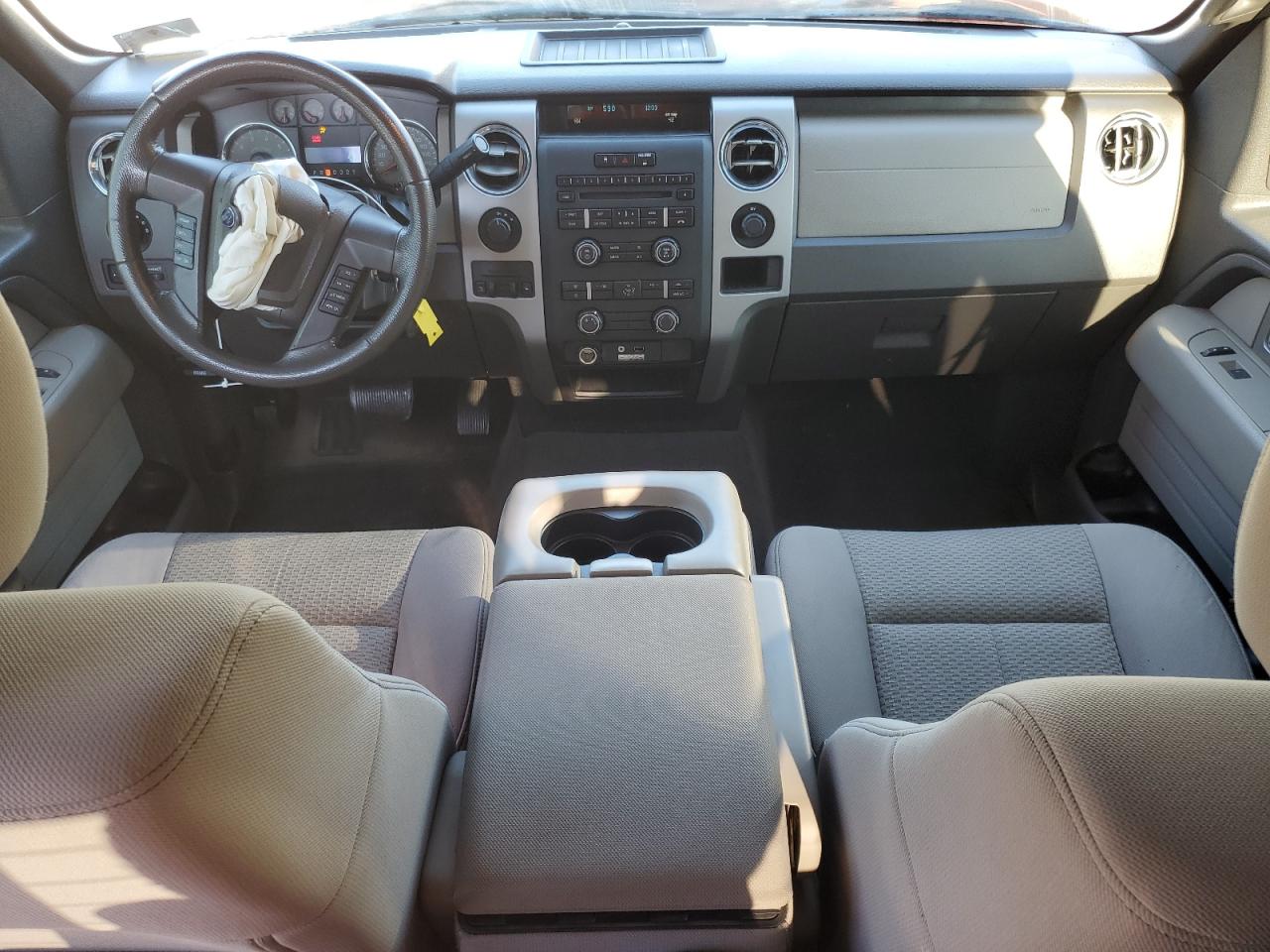 Ford F-150 Super Cab