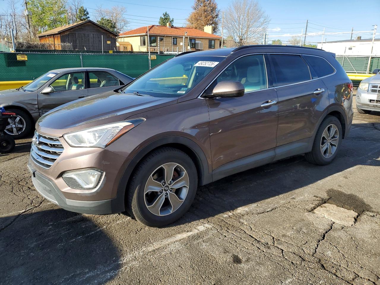Salvage Hyundai SANTA FE Image