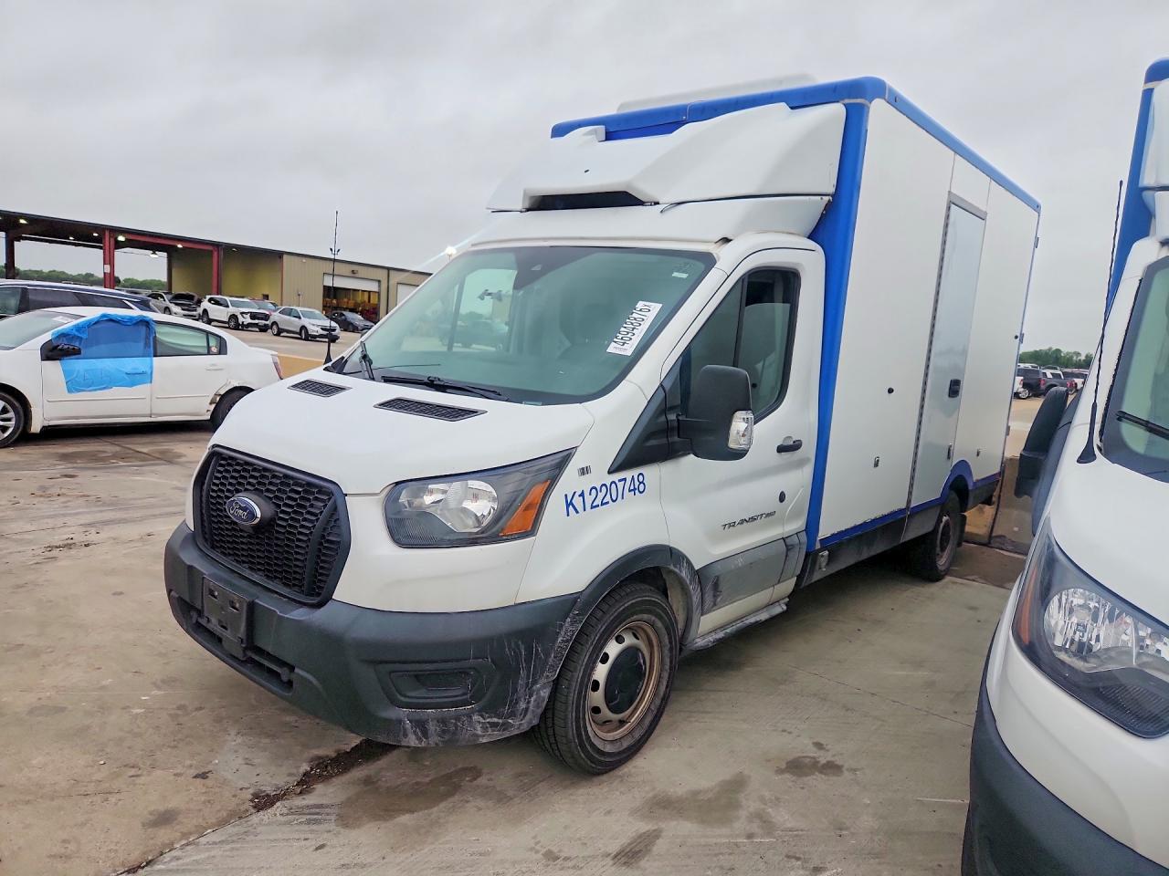 Salvage Ford Transit Image