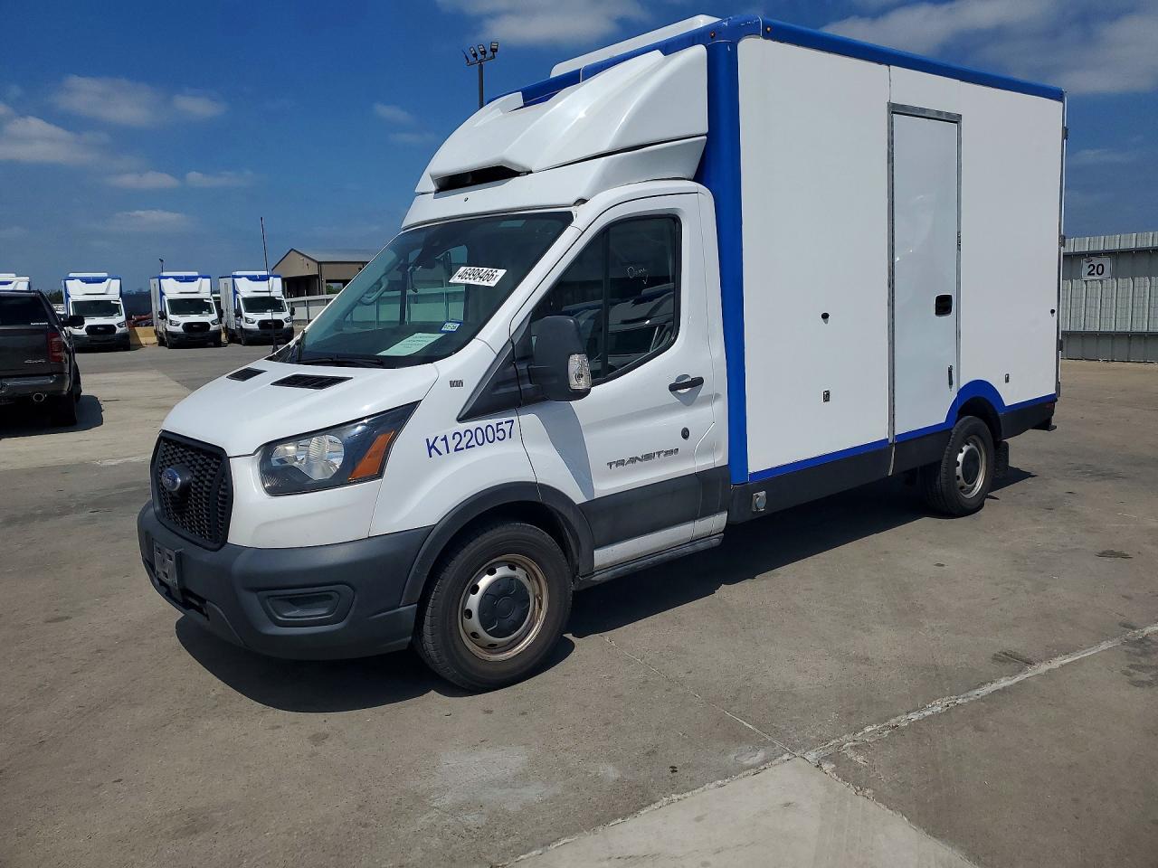 Salvage Ford Transit Image